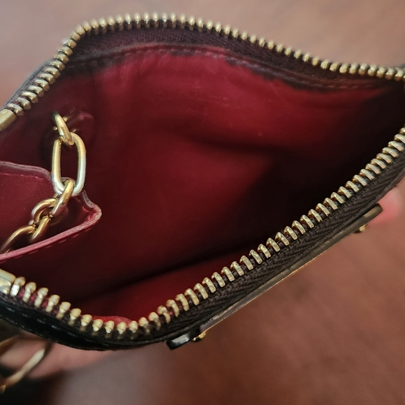 LOUIS VUITTON Monogram Vernis Black Patent Leather Wallet - Picture 10 of 10